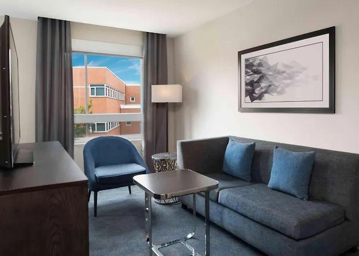 Homewood Suites By Hilton Boston Logan Airport Chelsea