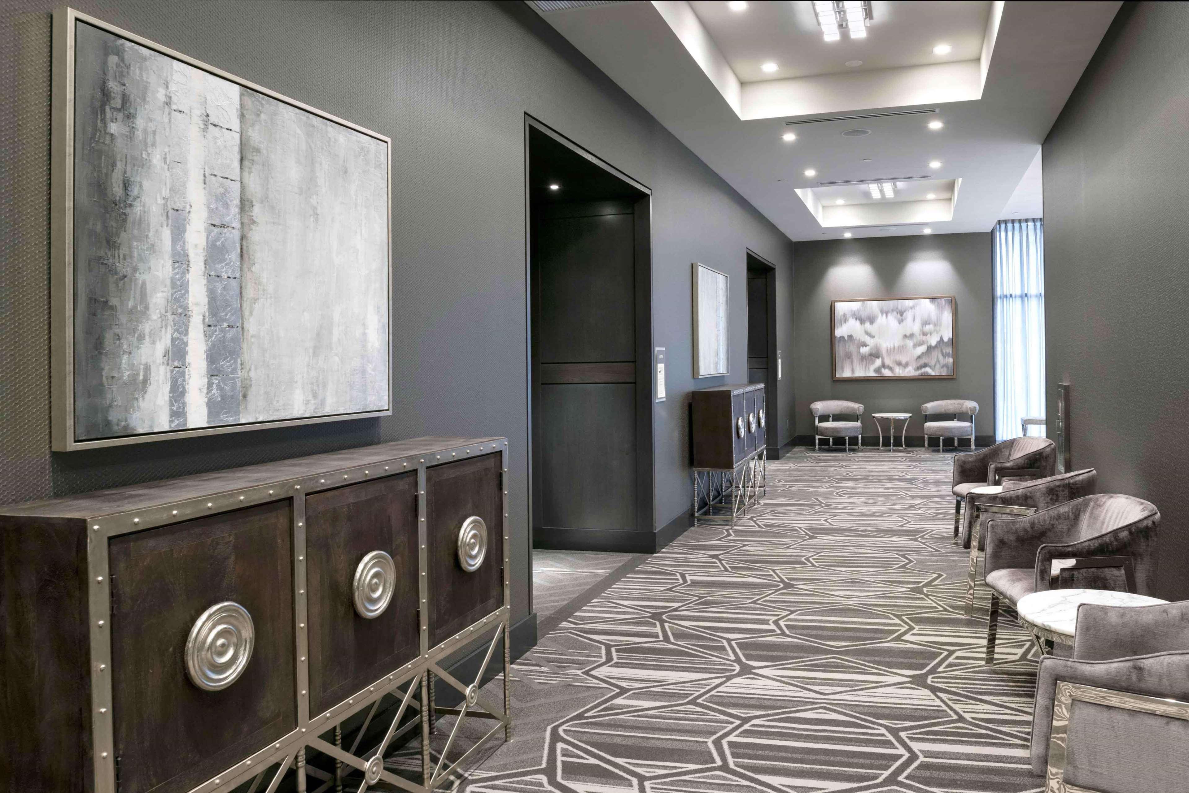 Hotel Homewood By Hilton Boston Logan Airport 3*