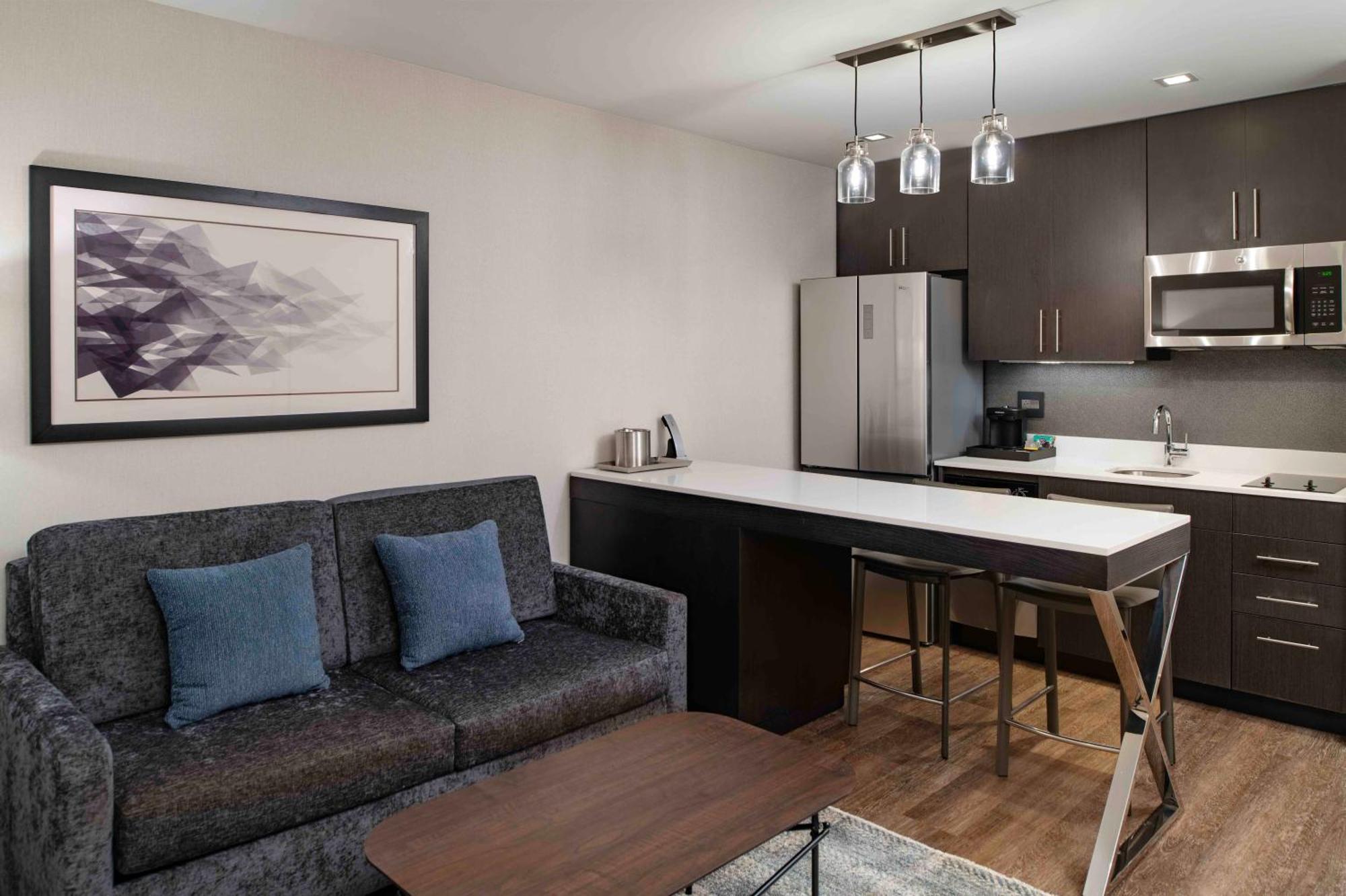 Hotel Homewood By Hilton Boston Logan Airport Chelsea